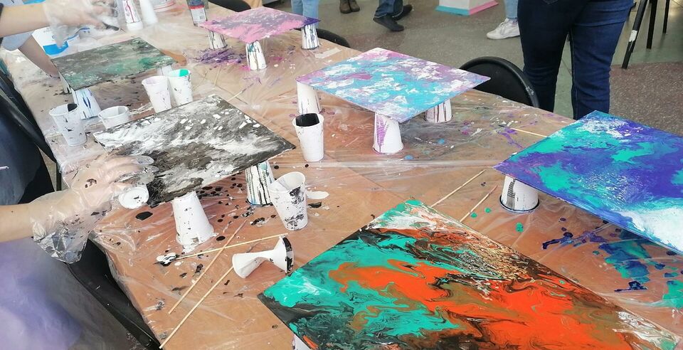 Мастер-класс «Fluid art»